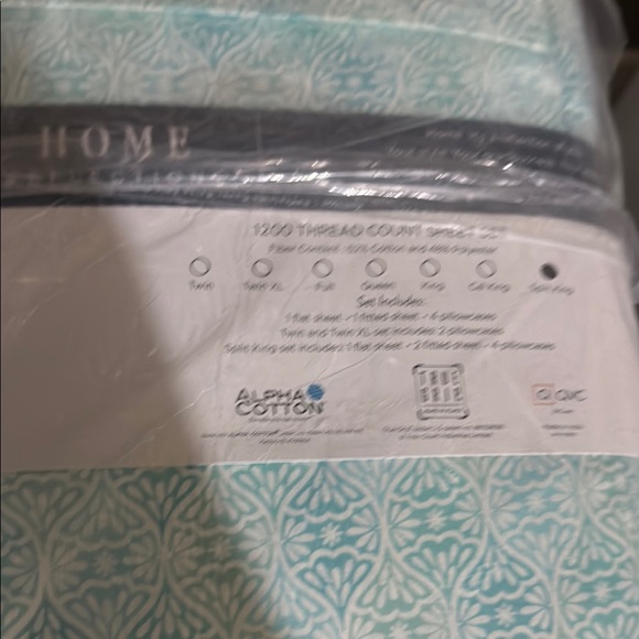 Home reflections Blue and White Damask Sheet Set Bedding - Picture 3 of 3